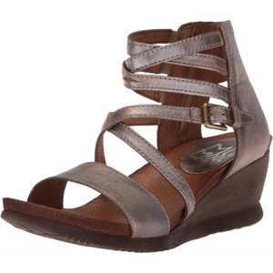 MIZ MOOZ SHAY WEDGE SANDALS